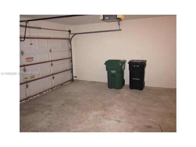 Building Photo - 9721 SW 155th Ave