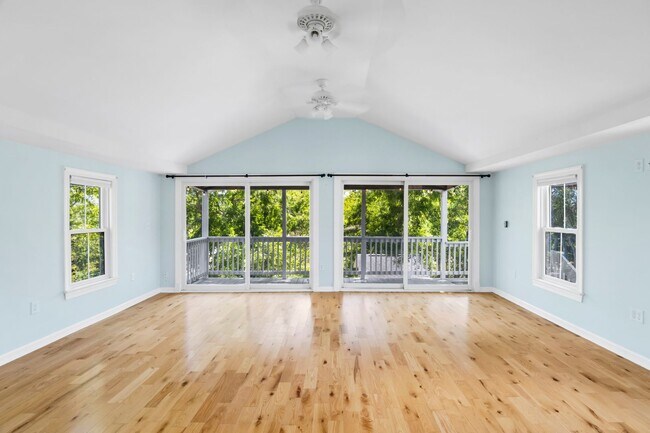 Building Photo - 4 Bedroom 4 Bathroom at Isle Of Wight County