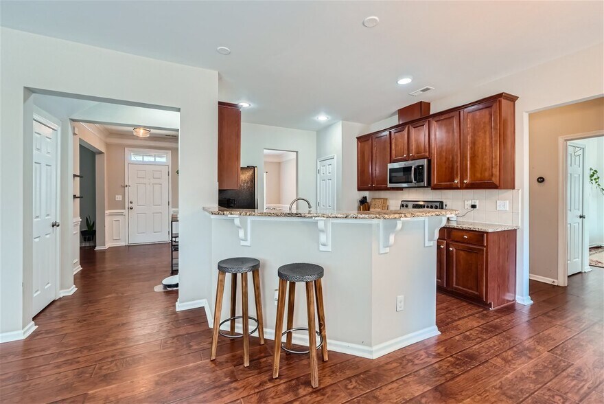 Building Photo - 13165 Wilburn Park Ln