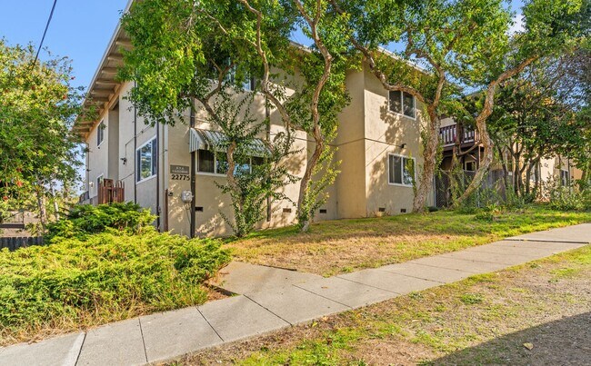 Building Photo - Utilities Included! Hayward Large 2-Bedroom with On-Site Laundry & Parking