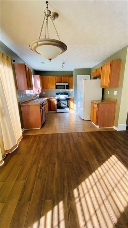 Building Photo - 4280 Hathaway Ct NW