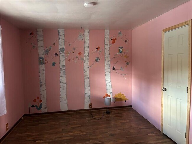 Building Photo - 414 Plum Ave