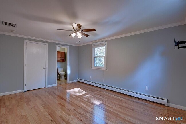 Building Photo - 115 Heywood Dr