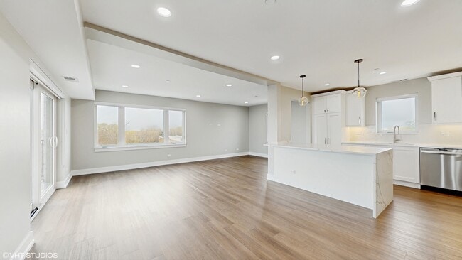 Building Photo - 550 Sheridan Square