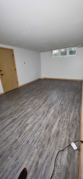 Building Photo - 1443 W Walton St