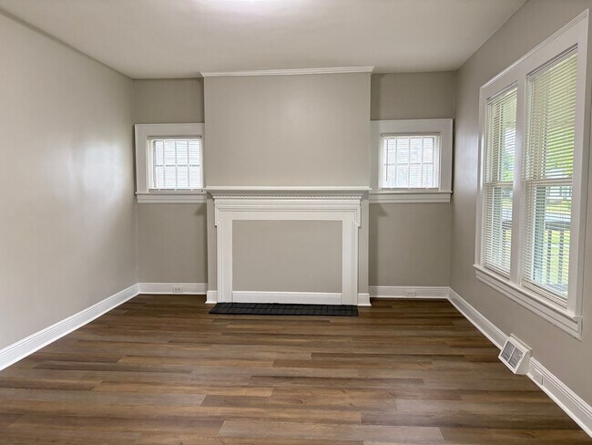 Building Photo - 3 Bedroom, 2 Bathroom House in Reidsville!