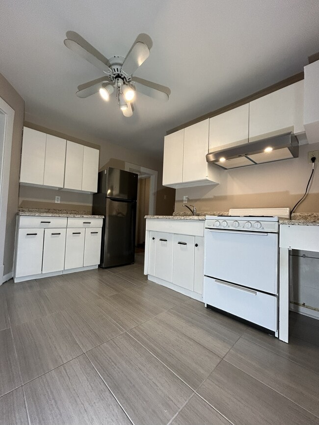 Building Photo - 1231 Raymond Ave