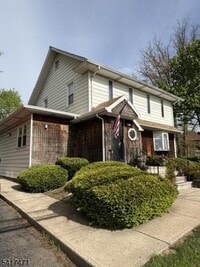 Building Photo - 65 Finderne Ave