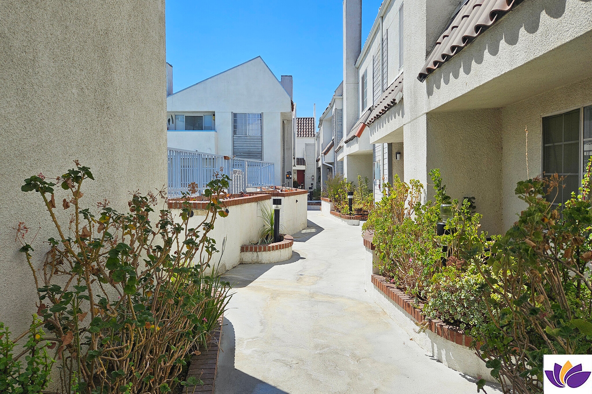 Building Photo - 618 N Howard St