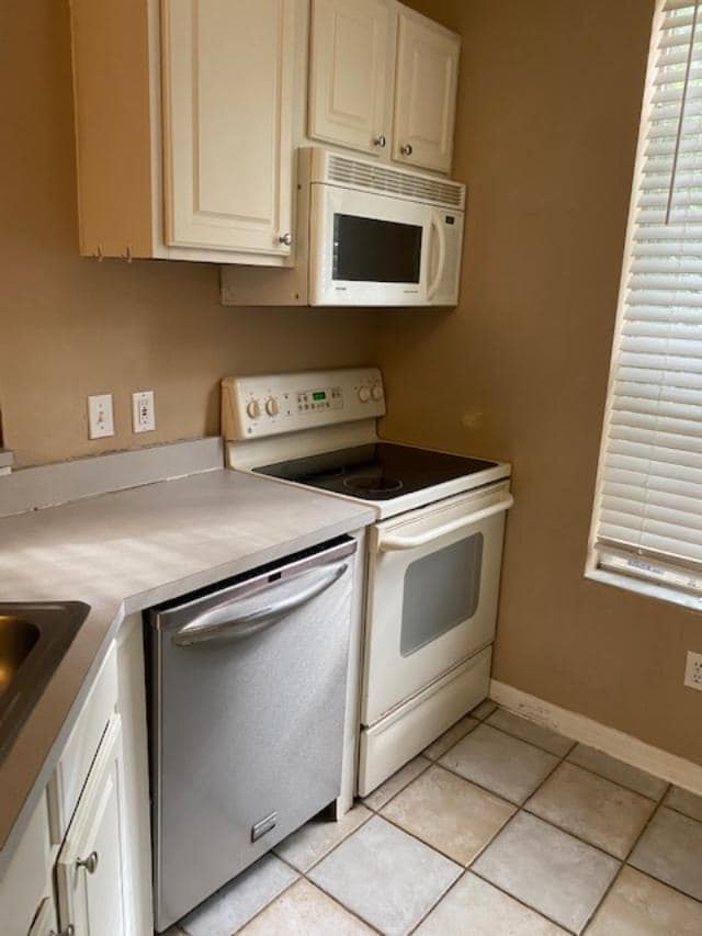 Building Photo - 13703 Richmond Park Dr N