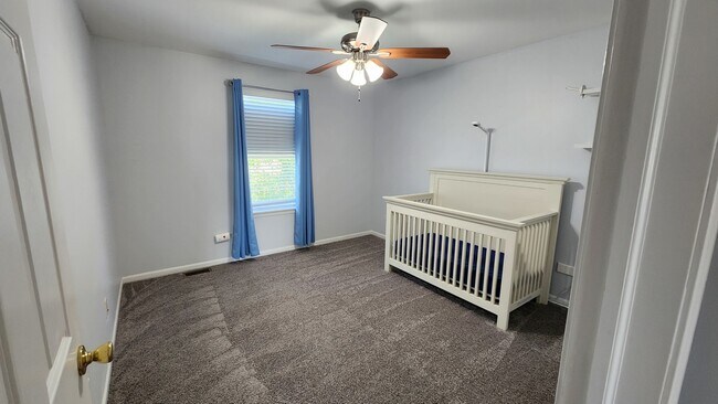 Building Photo - 2903 Carol Dr