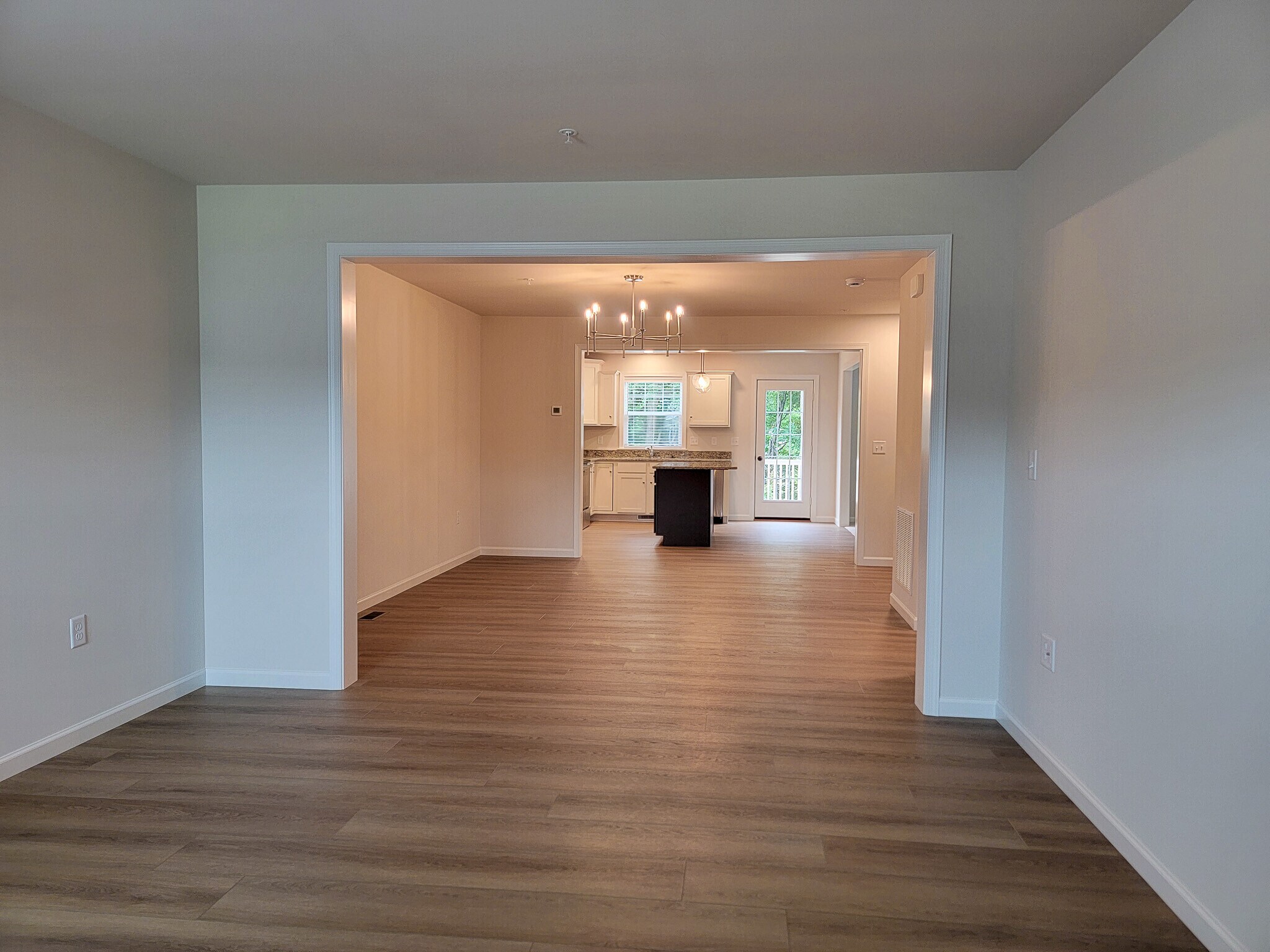 Building Photo - 93 Beech Tree Ct