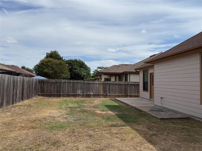 Building Photo - 812 Watson Way