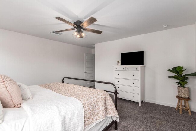 Building Photo - 12796 E Giada Dr