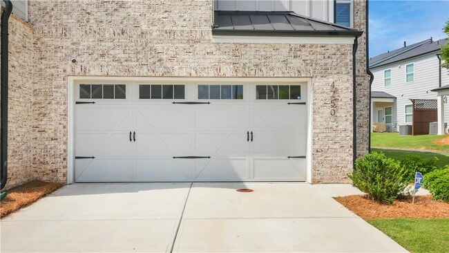 Building Photo - 4250 Tin Hare Ln