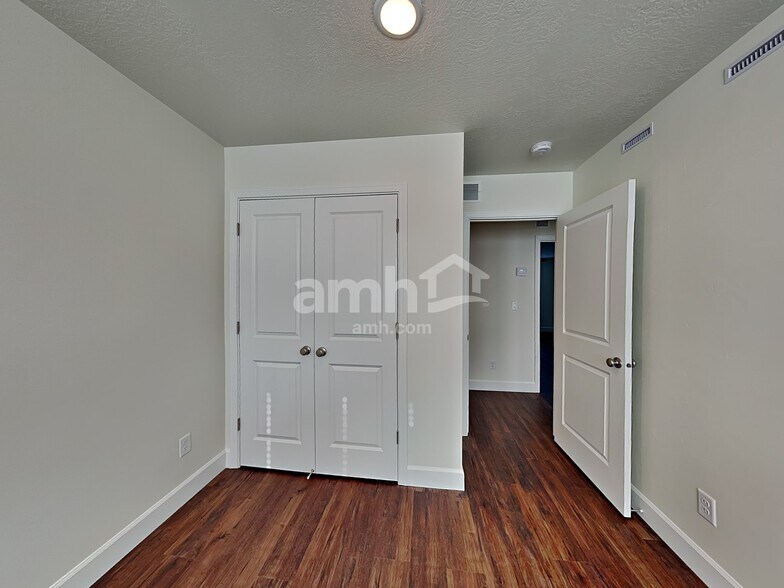 Building Photo - 6014 W Copper Hawk Dr
