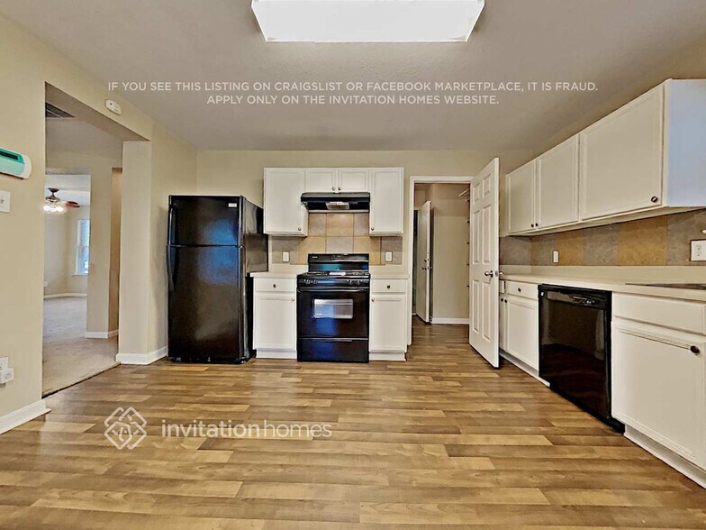 Building Photo - 13742 Clarks Fork Dr