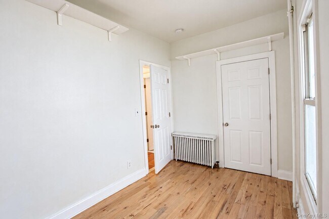 Building Photo - 45 Lynbrook Ave