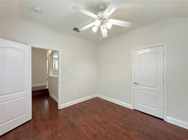 Building Photo - 1575 Poets Way