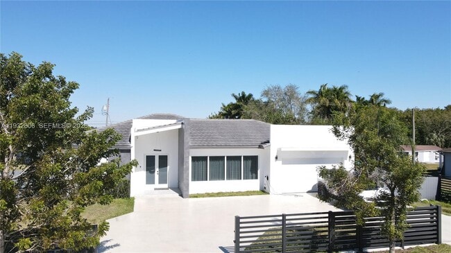 Building Photo - 18961 SW 359th St