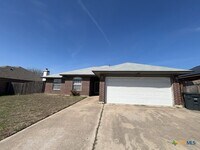 Building Photo - 4303 Fawn Dr