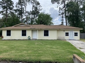 Building Photo - 219 Fowler St