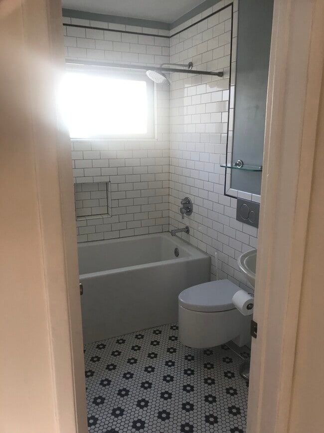 Building Photo - 1141 Nowita Pl