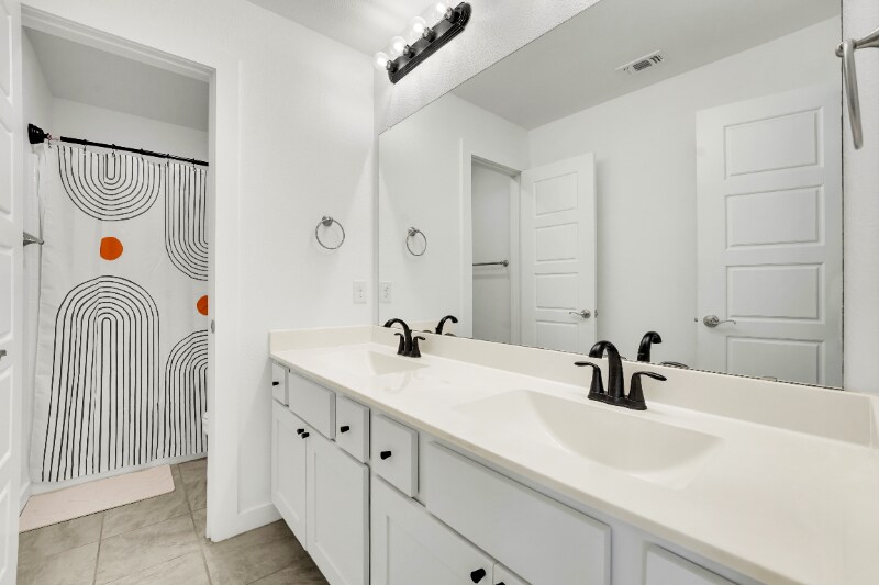 Building Photo - 2113 Paxton Way