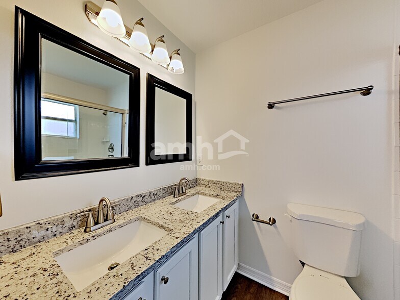 Building Photo - 1305 Cinda Ct