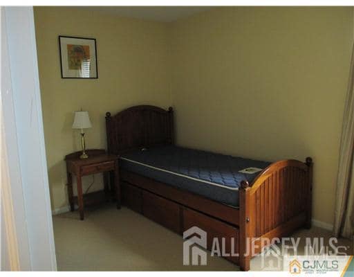 Building Photo - 1406 Woodbridge Commons Way