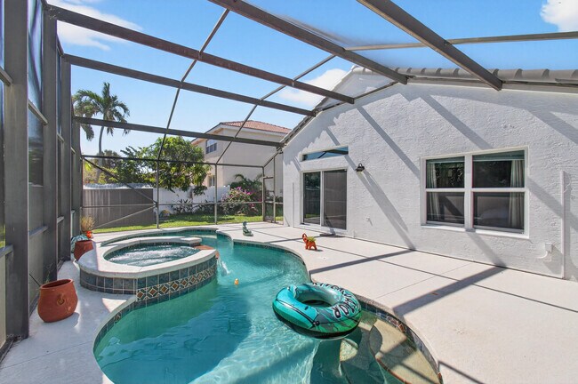 Building Photo - 7076 Middlebury Dr