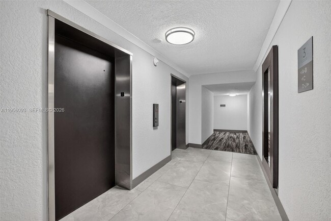 Building Photo - 16565 NE 26th Ave