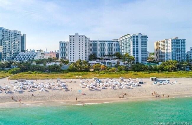 Building Photo - 2301 Collins Ave