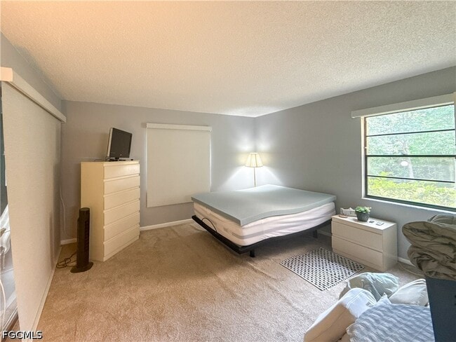 Building Photo - 6136 Whiskey Creek Dr