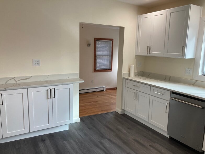 Building Photo - 36 Park Ave