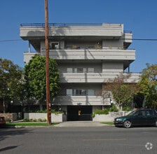 Building Photo - 147 Oak Knoll Ave