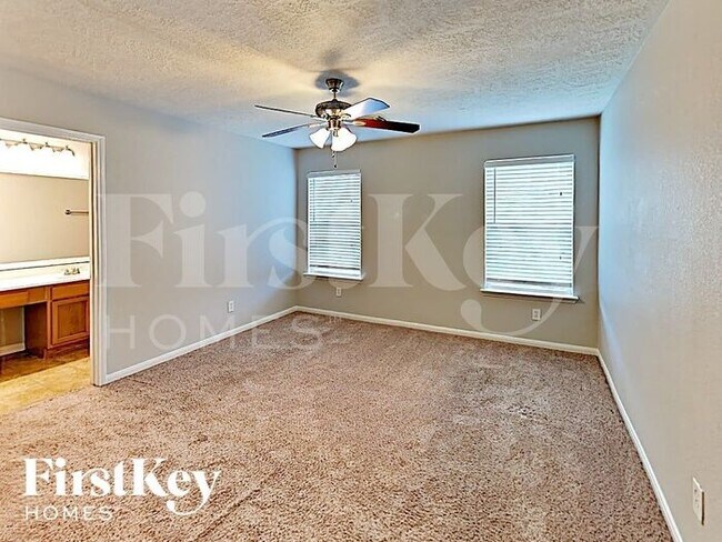 Building Photo - 3510 Fuller Bluff Dr
