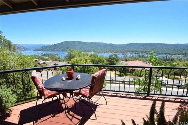 Building Photo - Lake Oroville Lake House with Spectacular Views!
