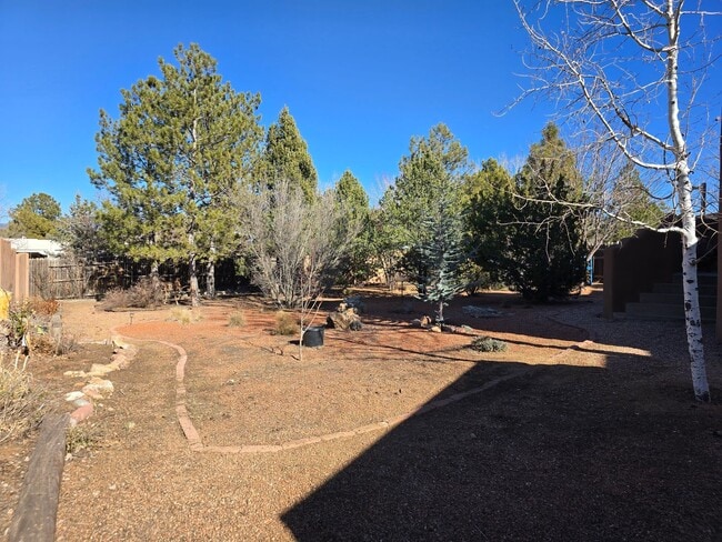 Building Photo - 2835 Don Quixote