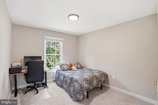 Building Photo - 14332 Cartwright Way