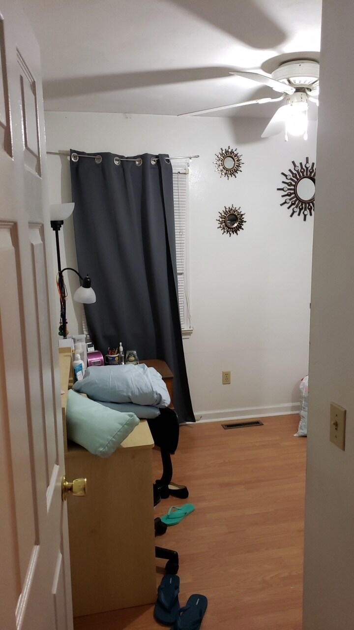 Building Photo - 2420 Ridge Rd