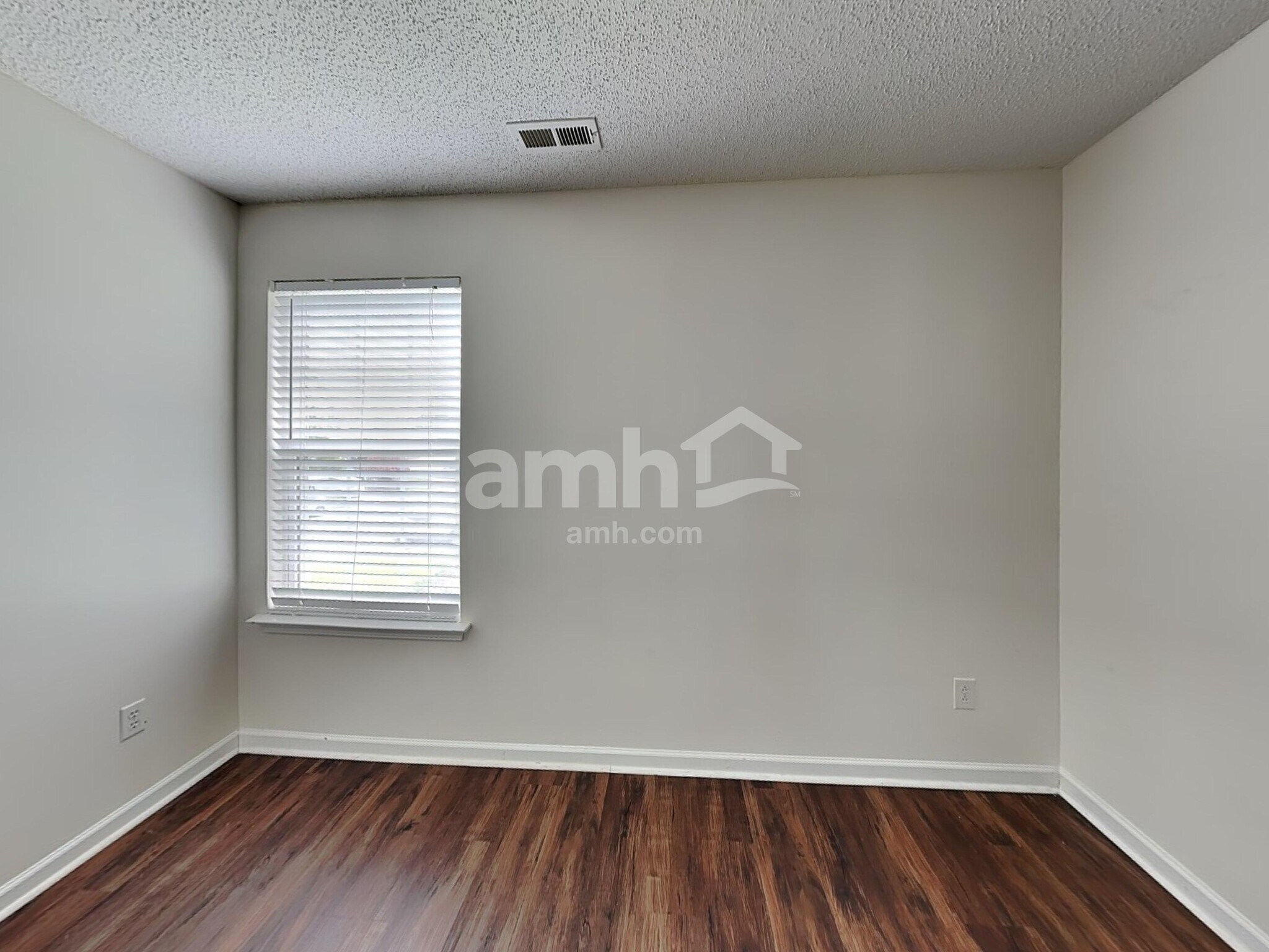 Building Photo - 4104 Hunters Trail Dr