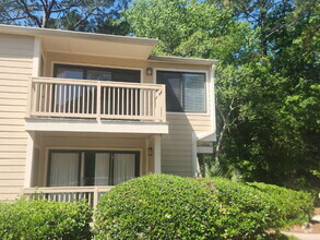 Building Photo - Renovated Two Bedroom Condo on Hilton Head...