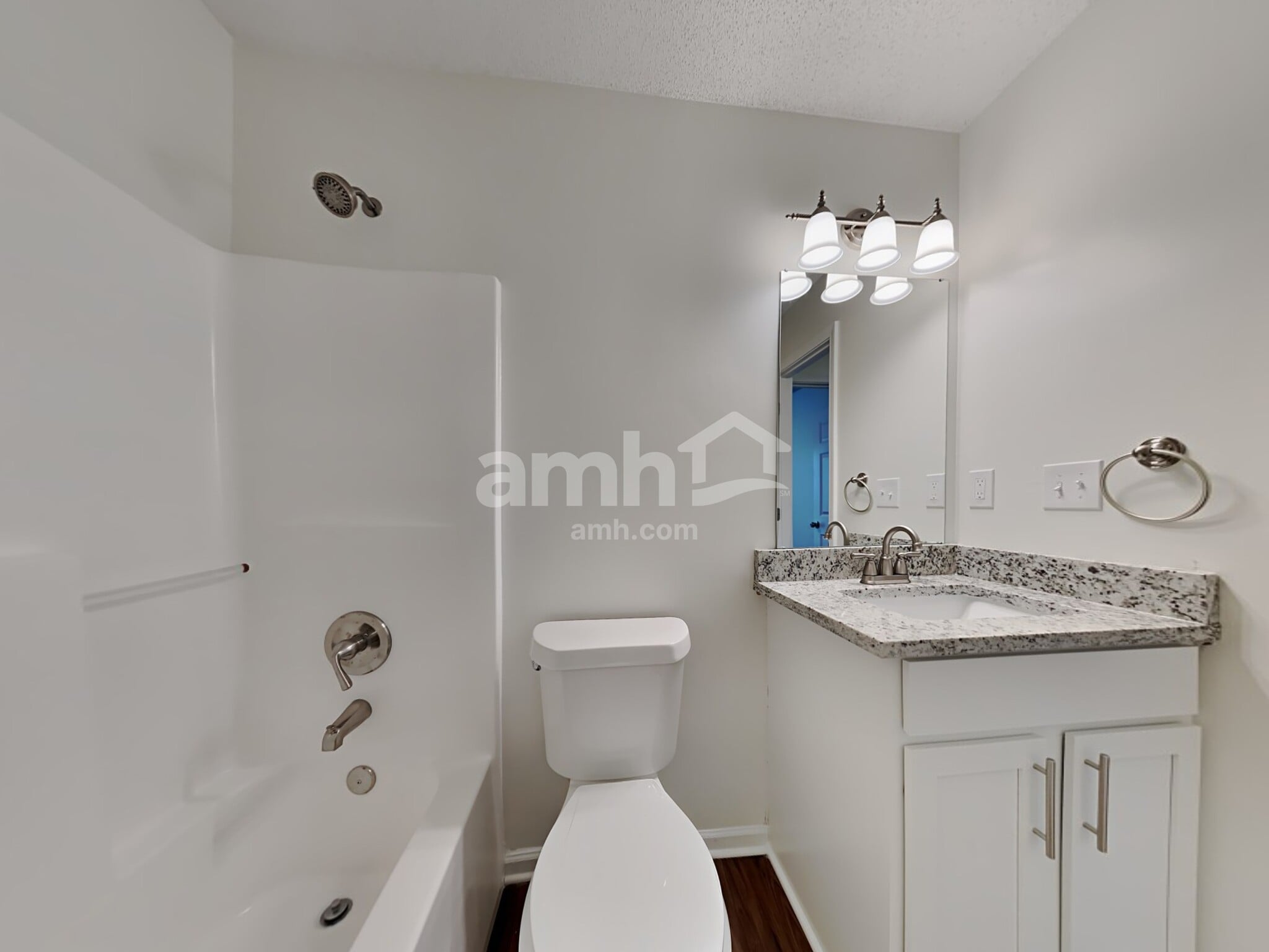 Building Photo - 2605 Hunters Pointe Dr