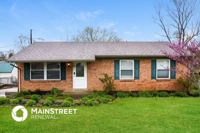 Building Photo - 1303 Woodcreek Dr