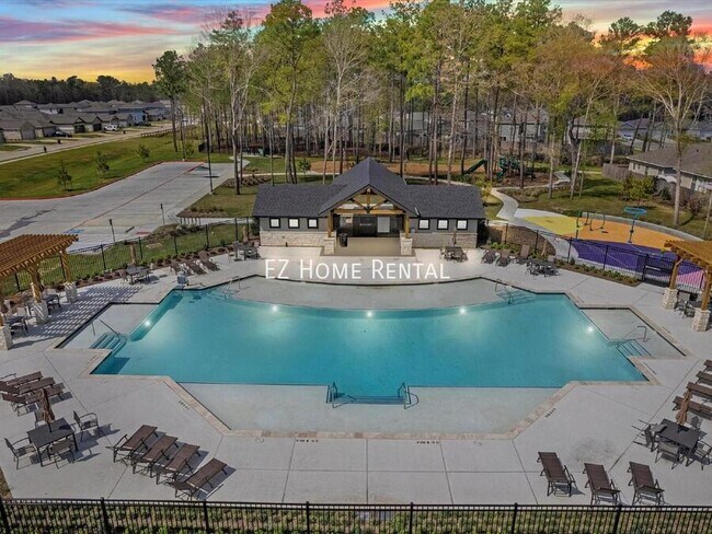 Building Photo - 16878 Pandora Wy