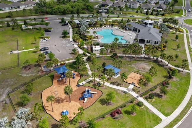 Building Photo - 10819 Charlotte Dr.