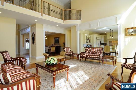 Building Photo - 417 N Woodland St