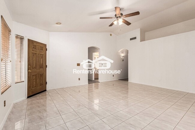 Building Photo - 8622 W Davis Rd