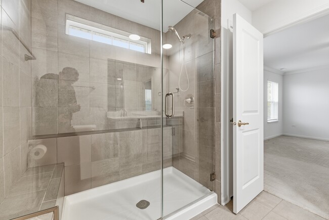 Building Photo - 2666 Martini St